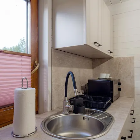 Cicha Przystan W Jezierzanach *