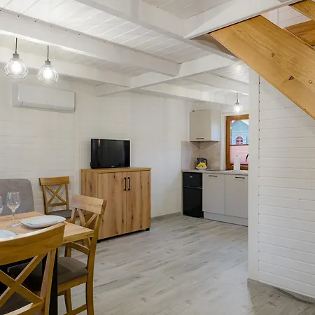 Cicha Przystan W Jezierzanach Holiday home *