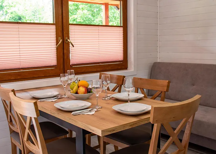 Cicha Przystan W Jezierzanach Nyaraló