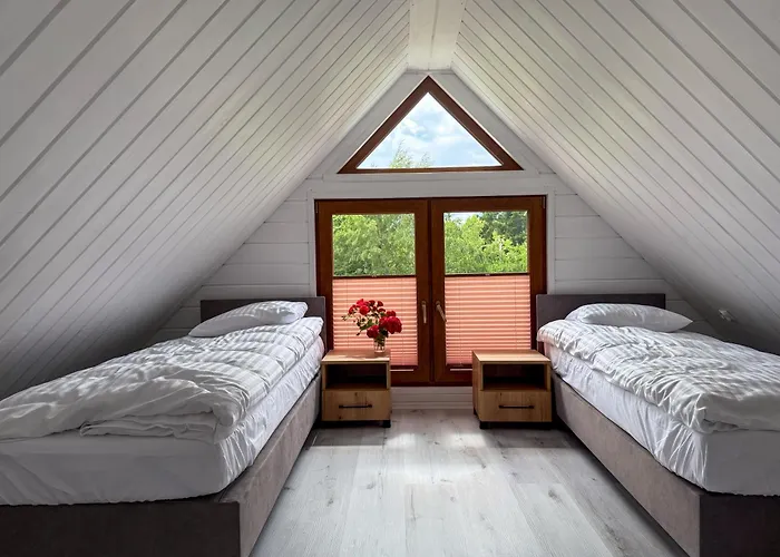 Cicha Przystan W Jezierzanach