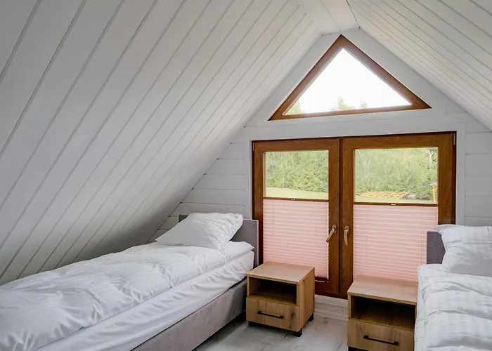 Cicha Przystan W Jezierzanach Nyaraló *